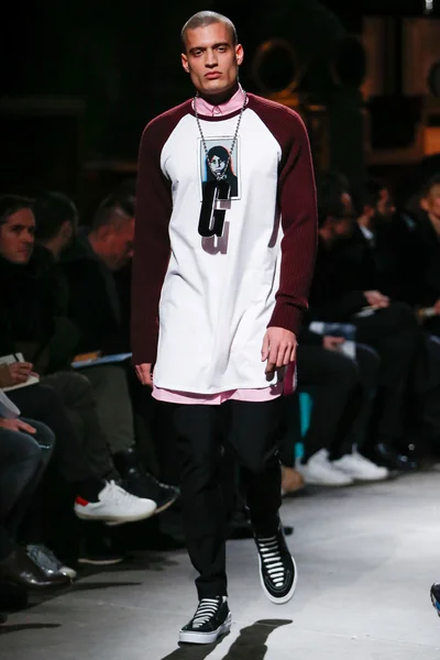 Look 34